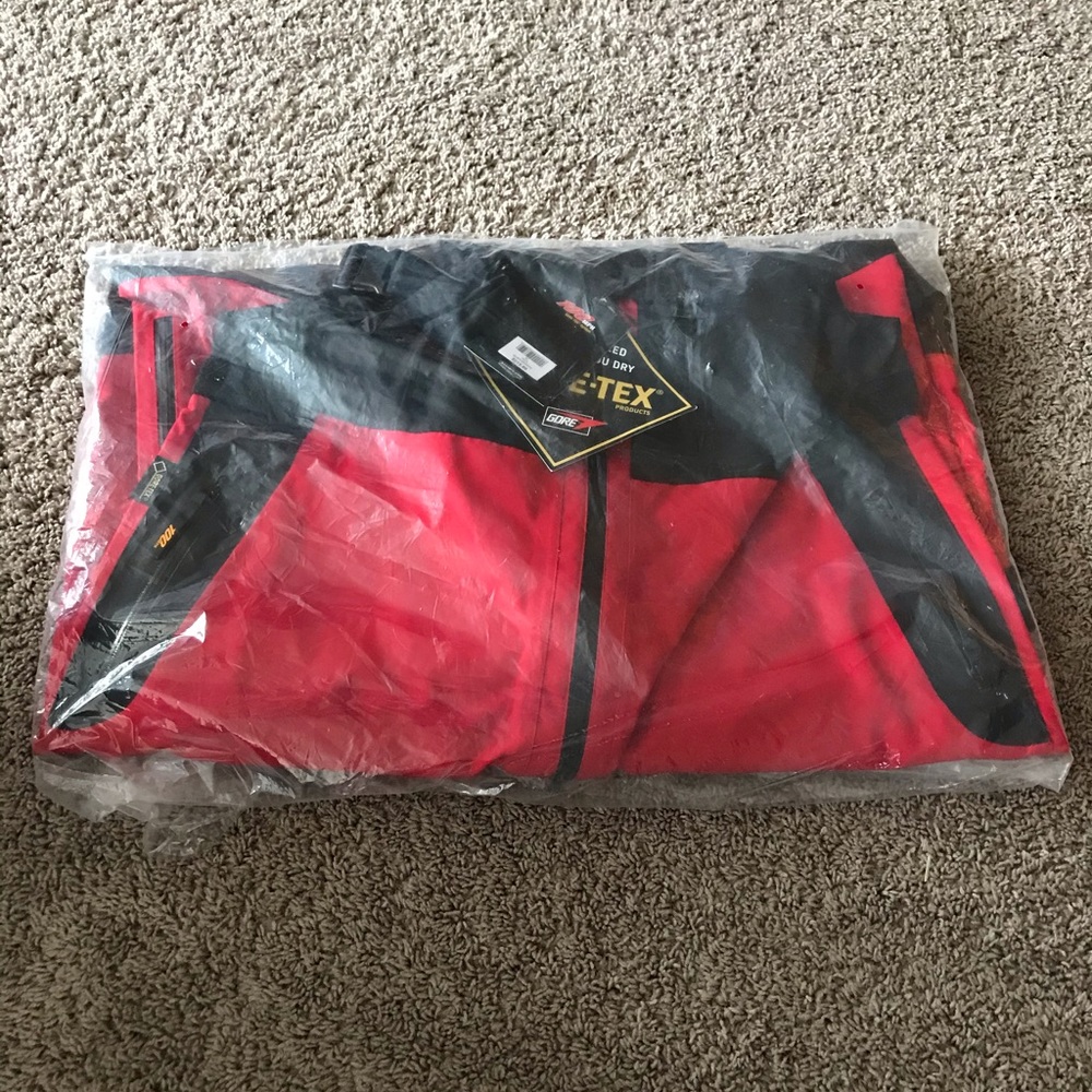 GORE-TEX Bass Pro 100MPH rain bib